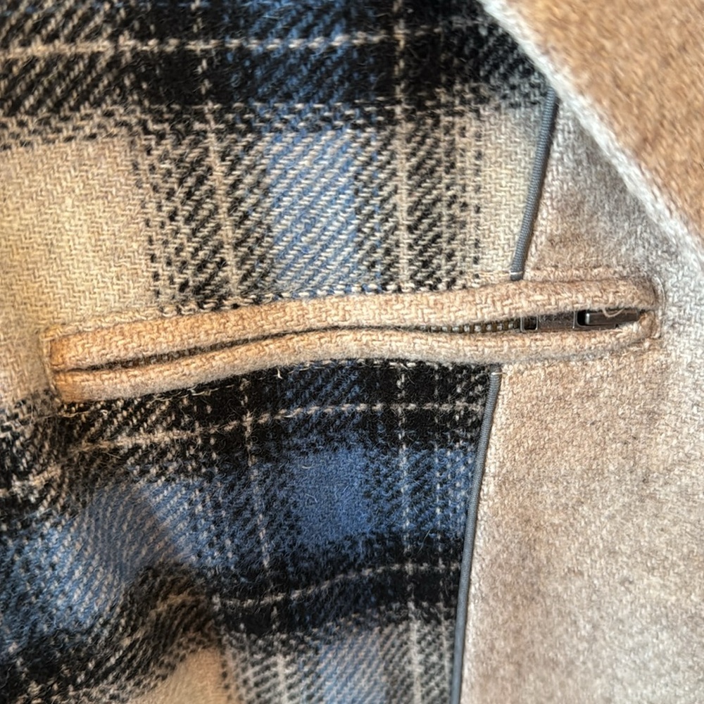 Sundance blue and black plaid jacket size 16 - Picture 3 of 7